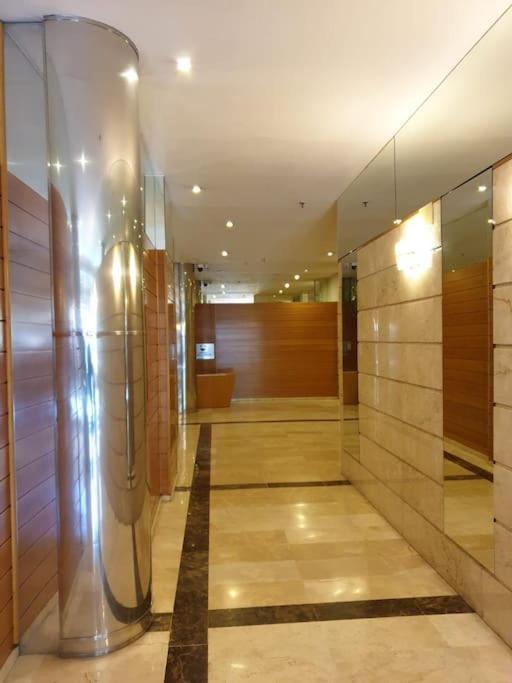 Estudio Cosmopolita Marbella Luaran gambar